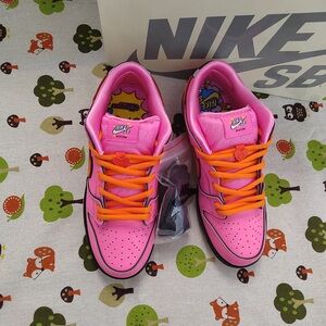 Nike The Powerpuff Girls x Dunk Pro SB QS Low Blossom Sneakers